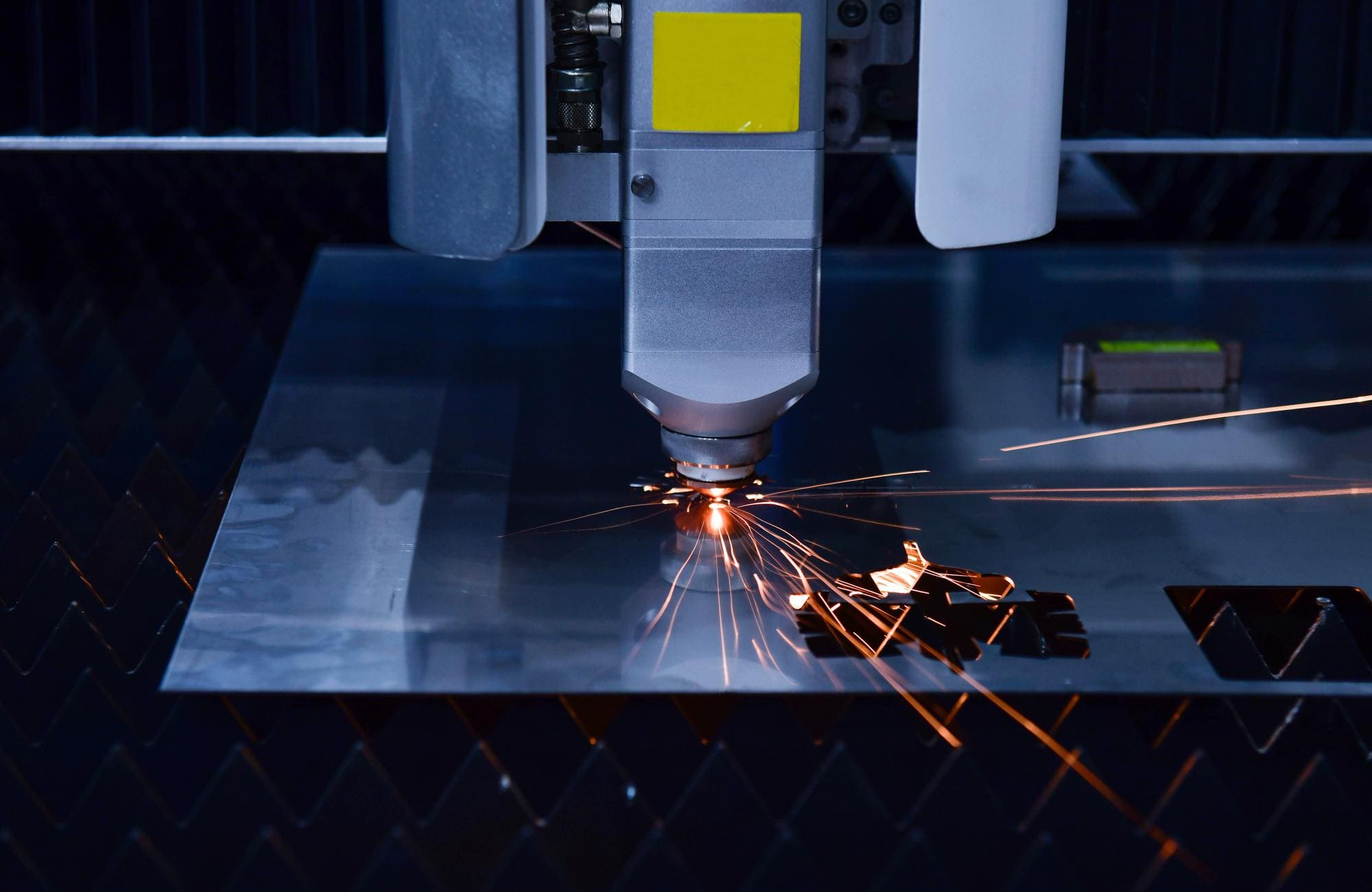 How To Operate A fiber Laser Machine